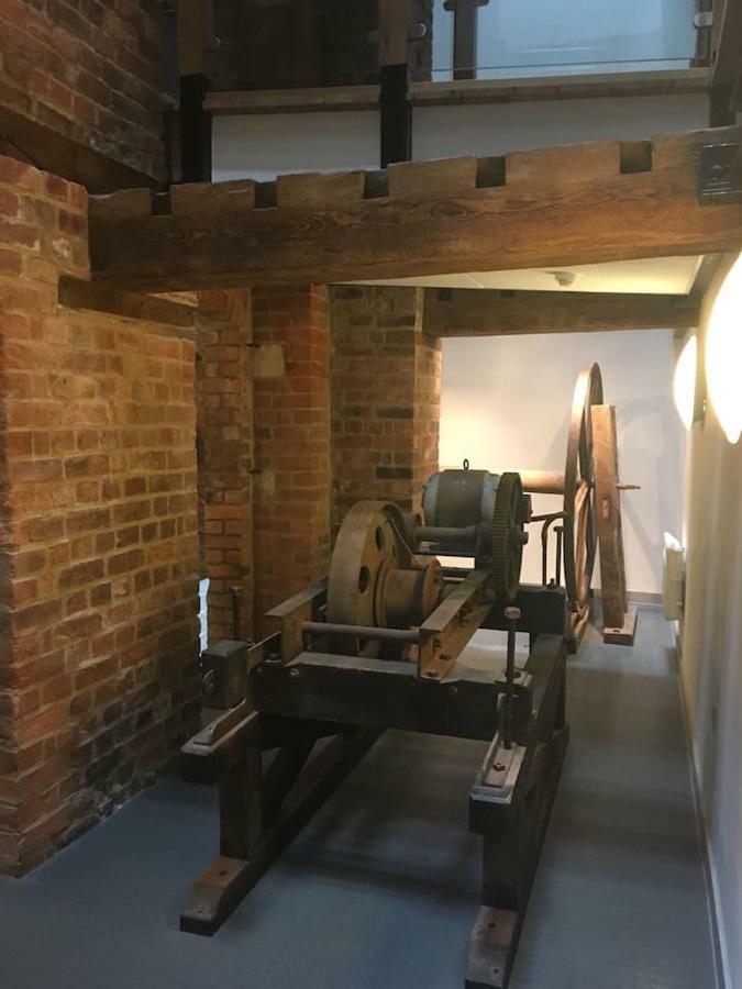 Victorian Penthouse Apartment グロスター エクステリア 写真